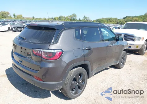 2020 Jeep Compass Altitude 4X4 from USA, damaged, VIN 3C4NJDBB5LT256456